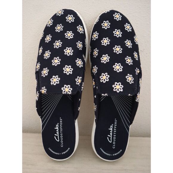 Clarks Cloudsteppers Women 10M Navy Floral Breeze Shore Canvas Slip-On Mules - Picture 9 of 9